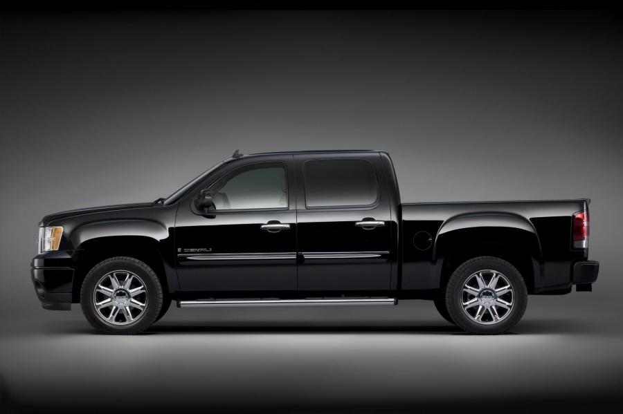 GMC Sierra Denali 2007 года  (фото 10 из 43)